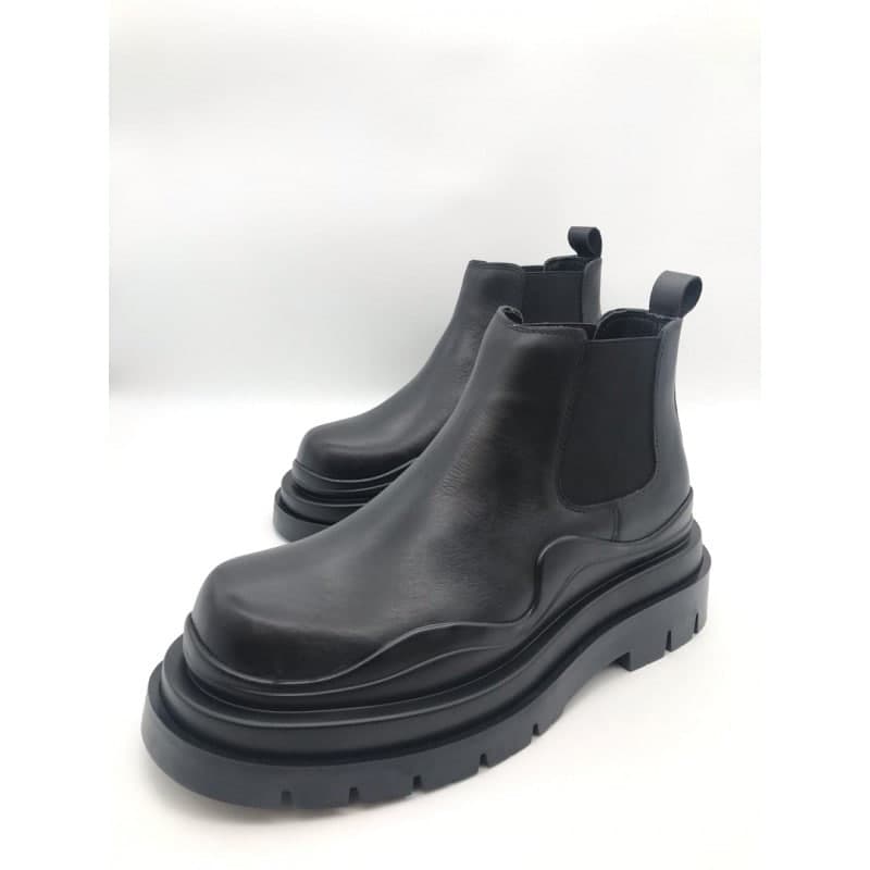 Lace-down Platform Ankle Boots